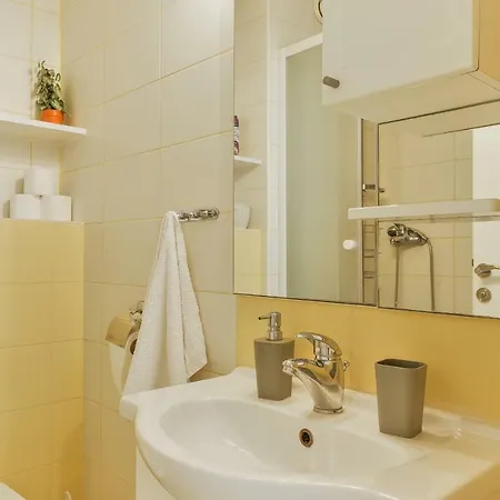 Apartment Dakovic Pakostane