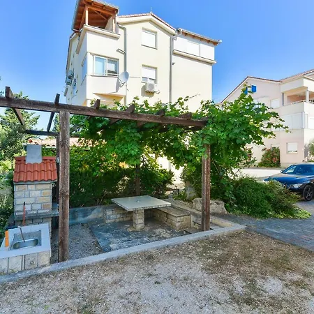 Dakovic Apartment *