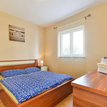 Dakovic * Pakoštane