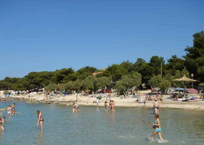 Dakovic Пакоштане